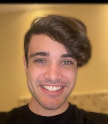 Foto de Caio Nobre do canal Garoto de Software do Youtube